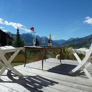 https://chalet-montagne-alpes-provence.fr-provencehotel.com